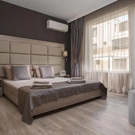Apartment Location *